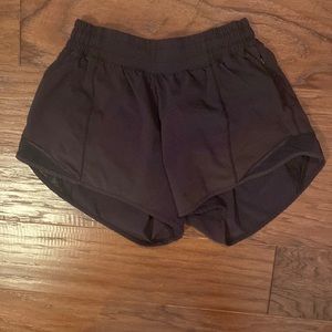 Black lulu shorts